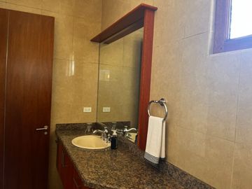 Urb Rancho San Francisco Casa de Venta de 5 habitaciones o dormitorios Cumbayá Quito Ecuador