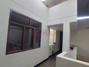Vendo Edificio Comercial Frente Al Mercado La Union 3 Pisos Con Ingresos 361M2