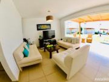 REMATE CASA DE PLAYA CONDOMINIO ASIA BONITA