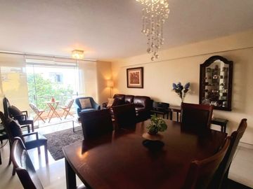 VENTA EN CORAZON DE MIRAFLORES APARTAMENTO FLAT 124.32 M2 VIVE CON COMODIDAD SEGURIDAD Y CERCA DE TODO