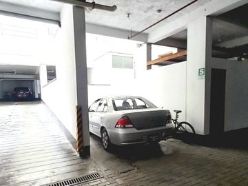 VENTA EN CORAZON DE MIRAFLORES APARTAMENTO FLAT 124.32 M2 VIVE CON COMODIDAD SEGURIDAD Y CERCA DE TODO