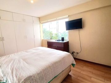 VENTA EN CORAZON DE MIRAFLORES APARTAMENTO FLAT 124.32 M2 VIVE CON COMODIDAD SEGURIDAD Y CERCA DE TODO