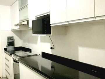 VENTA EN CORAZON DE MIRAFLORES APARTAMENTO FLAT 124.32 M2 VIVE CON COMODIDAD SEGURIDAD Y CERCA DE TODO