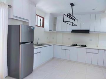 For Sale Brandnew 4 Bedrooms House in Consolacion