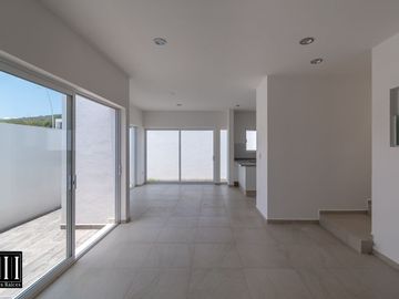 CASA VENTA EL ENCINO RESIDENCIAL AGRADABLES ESPACIOS 3 REC. 4 BAÑOS, AREAS VERDES, TRANQUILIDAD