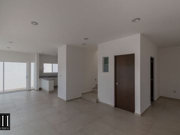 CASA VENTA EL ENCINO RESIDENCIAL AGRADABLES ESPACIOS 3 REC. 4 BAÑOS, AREAS VERDES, TRANQUILIDAD