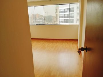 EXCELENTE UBICACION DEPARTAMENTO EN SAN ISIDRO