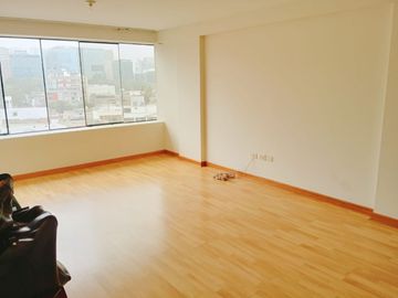 EXCELENTE UBICACION DEPARTAMENTO EN SAN ISIDRO