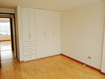 EXCELENTE UBICACION DEPARTAMENTO EN SAN ISIDRO