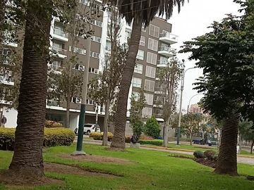 EXCELENTE UBICACION DEPARTAMENTO EN SAN ISIDRO