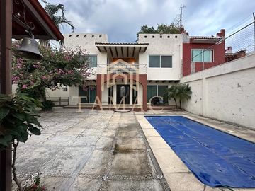 Venta de casa sola en la colonia Cuauhtemoc en Cuernavaca