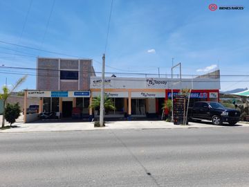 EN VENTA LOCAL COMERCIAL CON DEPARTAMENTO EN ACTOPAN