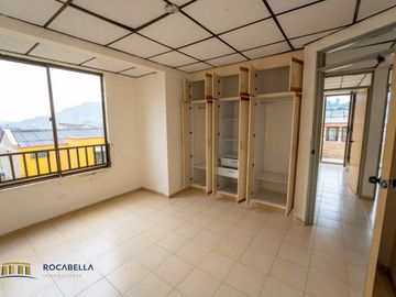 ¡EN VENTA! Casa Espaciosa y Acogedora en una Zona Segura y Familiar de Pereira