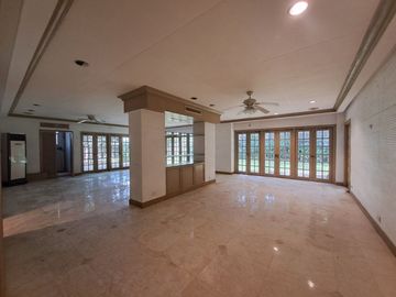 7 Bedroom House and Lot in Dasmarinas Village for Sale
