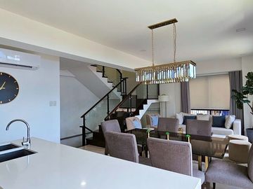 Brand New High Quality Cubao Townhouses for Sale!