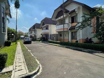 PRIVATE COMPOUND (6 UNIT RUMAH) JL M KAHFI / JAGAKARSA, JAKSEL