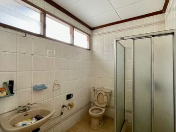 PRIVATE COMPOUND (6 UNIT RUMAH) JL M KAHFI / JAGAKARSA, JAKSEL