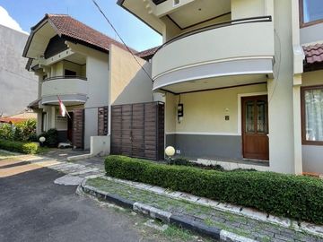 PRIVATE COMPOUND (6 UNIT RUMAH) JL M KAHFI / JAGAKARSA, JAKSEL