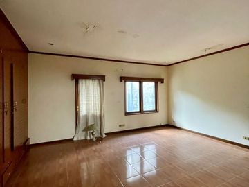 PRIVATE COMPOUND (6 UNIT RUMAH) JL M KAHFI / JAGAKARSA, JAKSEL
