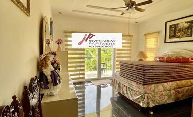 Stunning Luxurious 6 Bedroom House with Taal Lake View at Alta Mira in Tagaytay Highlands
