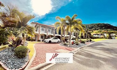 Stunning Luxurious 6 Bedroom House with Taal Lake View at Alta Mira in Tagaytay Highlands