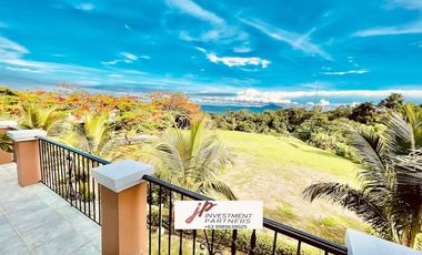 Stunning Luxurious 6 Bedroom House with Taal Lake View at Alta Mira in Tagaytay Highlands