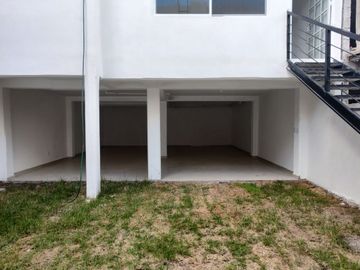 CASA EN VENTA EN LAS TROJES RESIDENCIAL CORREGIDORA QUERETARO