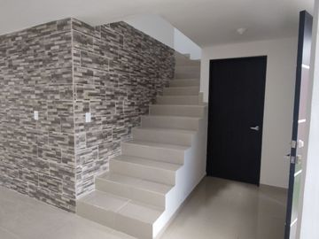 CASA EN VENTA EN LAS TROJES RESIDENCIAL CORREGIDORA QUERETARO