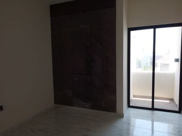 VENTA | CASA EN FRACCIONAMIENTO SAN MARINO