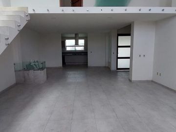 CASA EN VENTA METEPEC RESIDENCIAL LA MAGDALENA CON JARDÍN AMPLIO