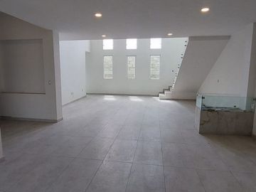 CASA EN VENTA METEPEC RESIDENCIAL LA MAGDALENA CON JARDÍN AMPLIO