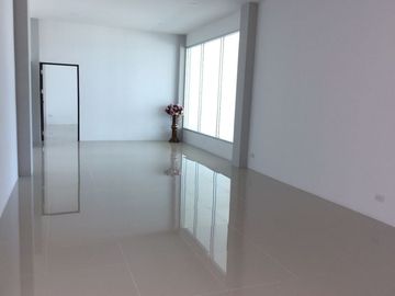 Sale Warehouse Bang Sao Thong