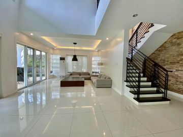Elegant 2-Storey 5-Bedroom Beach House & Lot for SALE in Anvaya Cove Morong Bataan