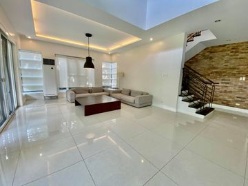 Elegant 2-Storey 5-Bedroom Beach House & Lot for SALE in Anvaya Cove Morong Bataan