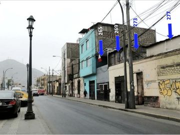 Buen terreno en venta en Barrios Altos, Lima
