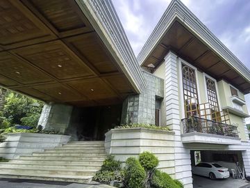 House and Lot for Sale in Quezon City at Loyola Grand Villas