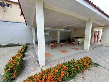 Villa remodelada  Una Planta de oportunidad. Urbanización cerrada Ecocity