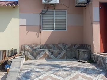 Villa remodelada  Una Planta de oportunidad. Urbanización cerrada Ecocity