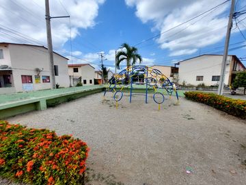 Villa remodelada  Una Planta de oportunidad. Urbanización cerrada Ecocity