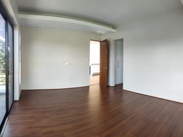 BRAND NEW HOUSE FOR SALE AT THE ORCHARD GOLF AND COUNTRY CLUB