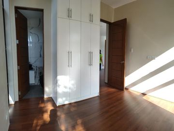 BRAND NEW HOUSE FOR SALE AT THE ORCHARD GOLF AND COUNTRY CLUB