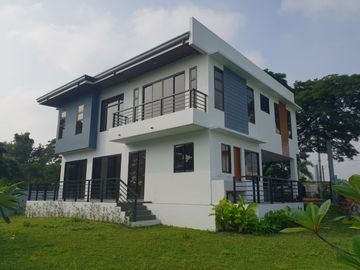 BRAND NEW HOUSE FOR SALE AT THE ORCHARD GOLF AND COUNTRY CLUB