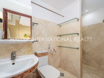 205A/B EGI Hotel & Resort Tower 1
