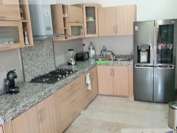 CASA EN VENTA CONDOMINIO FRACCIONAMIENTO BRISAS DEL MAR EN JIUTEPEC MOR.