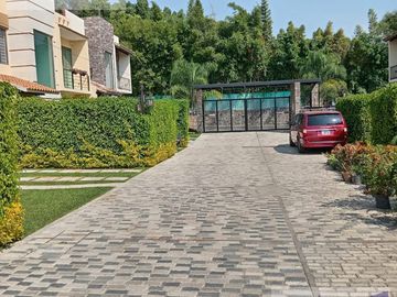 CASA EN VENTA CONDOMINIO FRACCIONAMIENTO BRISAS DEL MAR EN JIUTEPEC MOR.
