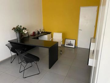 Excelente Casa venta para casa habitación y/o comercial en Calle Lerdo de Tejada, Col Americana, Guadalajara Jalisco.