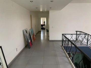 Excelente Casa venta para casa habitación y/o comercial en Calle Lerdo de Tejada, Col Americana, Guadalajara Jalisco.