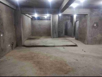 Venta de local comercial 4 pisos en las flores, San Juan de Lurigancho