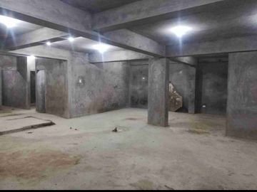 Venta de local comercial 4 pisos en las flores, San Juan de Lurigancho