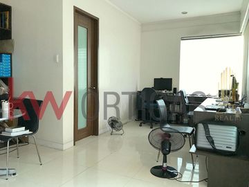 Modern House for Sale in Mahogany Place 1, Taguig City